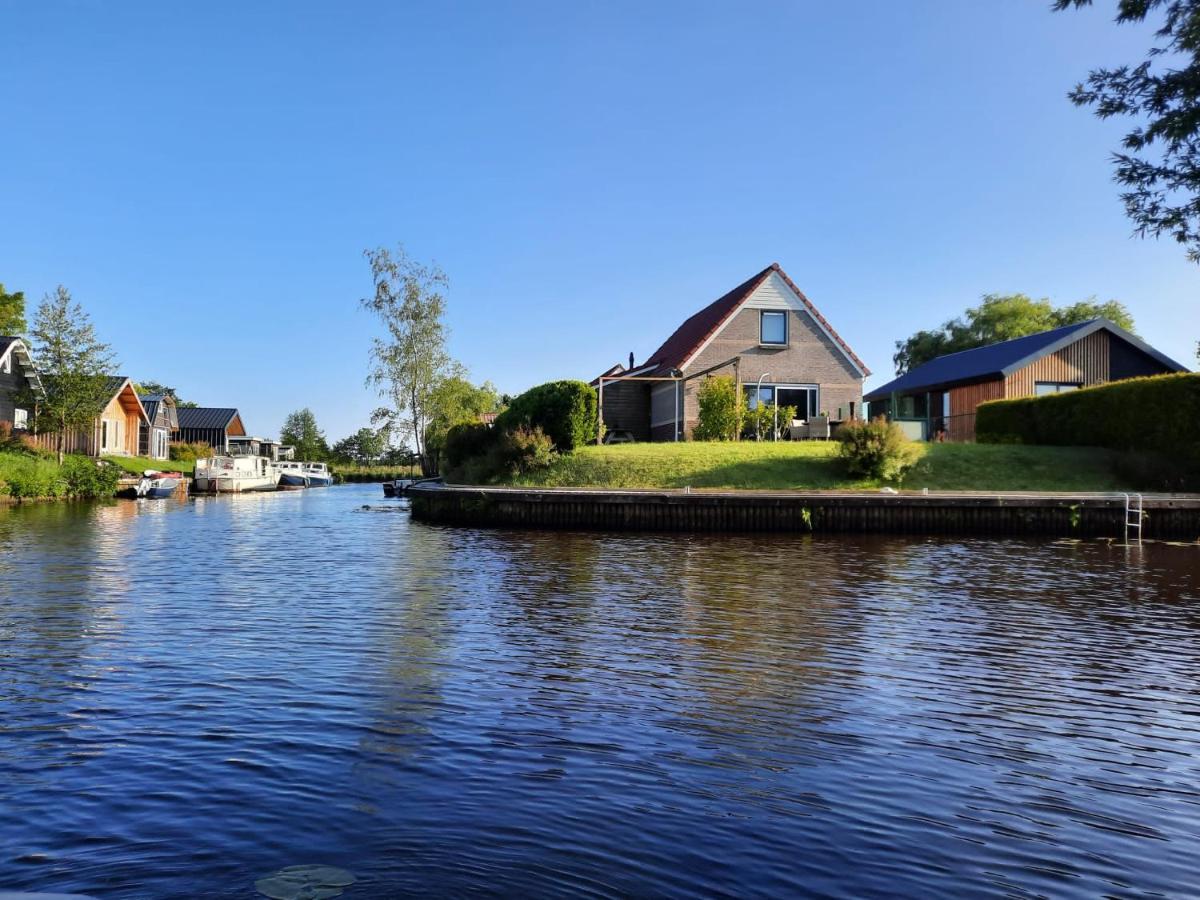 Waterhuis Friesland Oudwoude Екстериор снимка