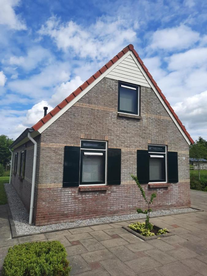 Waterhuis Friesland Oudwoude Екстериор снимка