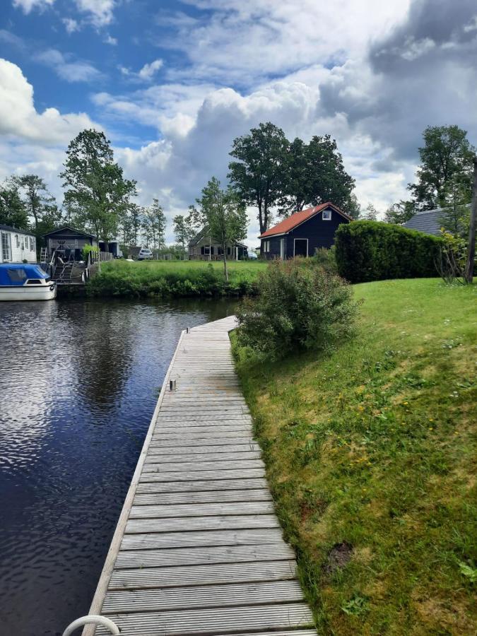Waterhuis Friesland Oudwoude Екстериор снимка