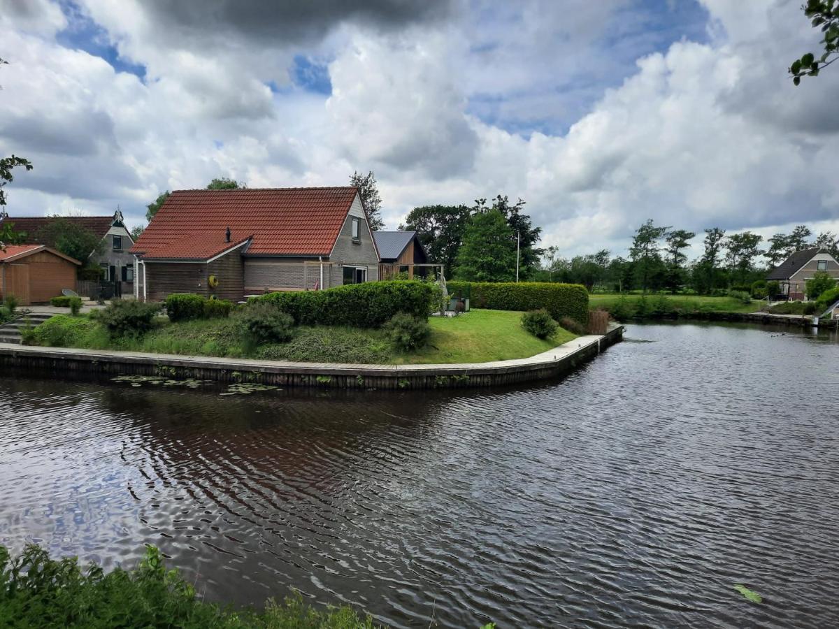 Waterhuis Friesland Oudwoude Екстериор снимка