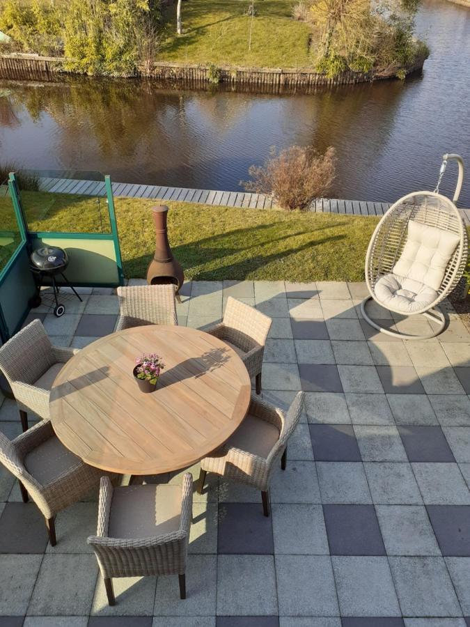 Waterhuis Friesland Oudwoude Екстериор снимка