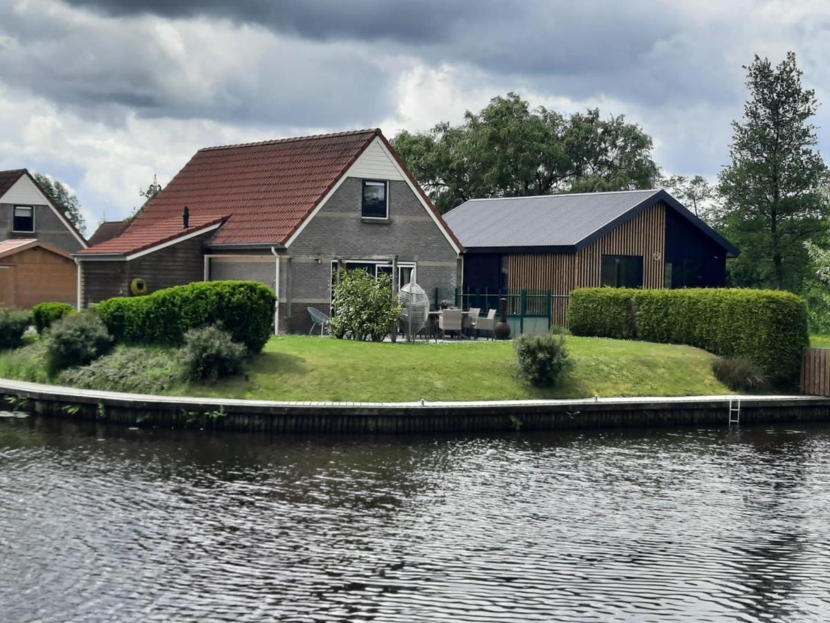 Waterhuis Friesland Oudwoude Екстериор снимка