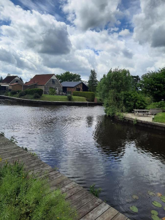 Waterhuis Friesland Oudwoude Екстериор снимка