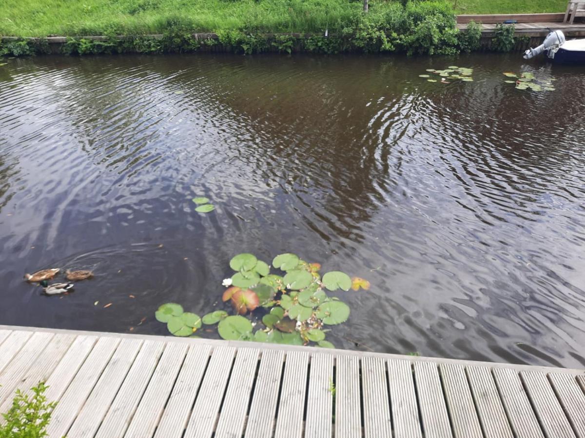 Waterhuis Friesland Oudwoude Екстериор снимка